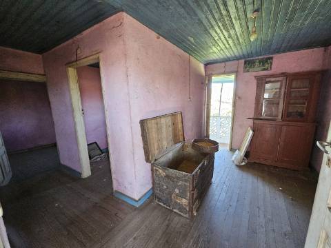 Moradia para restauro em Outeirinho, Cabeceiras de Basto