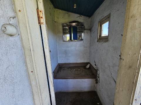 Moradia para restauro em Outeirinho, Cabeceiras de Basto