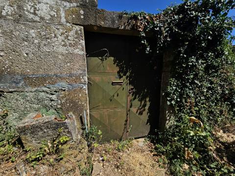 Moradia para restauro em Outeirinho, Cabeceiras de Basto