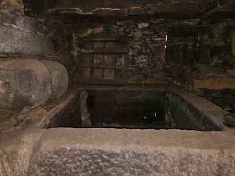 Moradia para restauro em Outeirinho, Cabeceiras de Basto