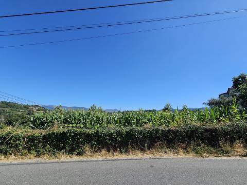 Moradia para restauro em Outeirinho, Cabeceiras de Basto