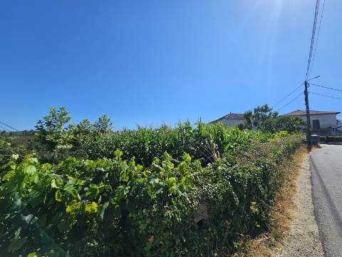 Moradia para restauro em Outeirinho, Cabeceiras de Basto