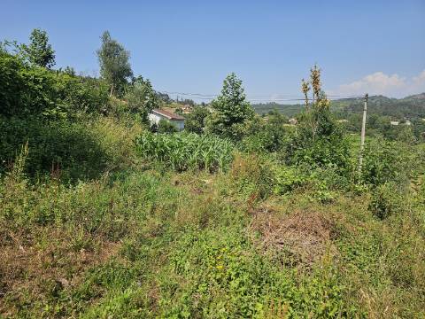 Moradia para restauro em Outeirinho, Cabeceiras de Basto