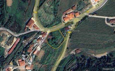 Moradia para restauro em Outeirinho, Cabeceiras de Basto