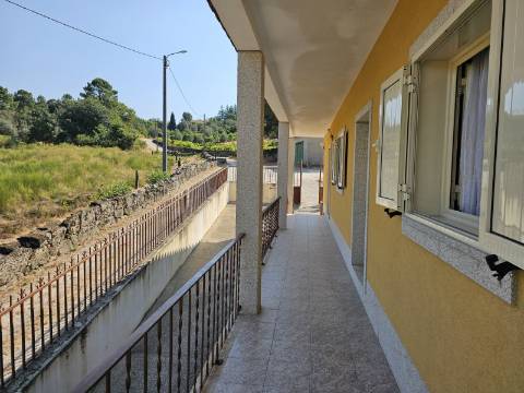 Quinta com Moradia T4 em Leiradas, Rio Douro - Cabeceiras de Basto