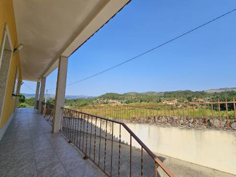 Quinta com Moradia T4 em Leiradas, Rio Douro - Cabeceiras de Basto