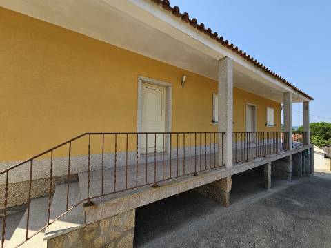 Quinta com Moradia T4 em Leiradas, Rio Douro - Cabeceiras de Basto