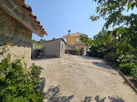 Quinta com Moradia T4 em Leiradas, Rio Douro - Cabeceiras de Basto