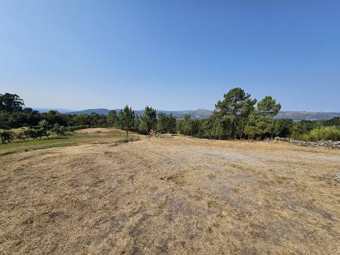 Quinta com Moradia T4 em Leiradas, Rio Douro - Cabeceiras de Basto
