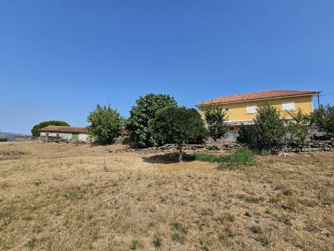 Quinta com Moradia T4 em Leiradas, Rio Douro - Cabeceiras de Basto