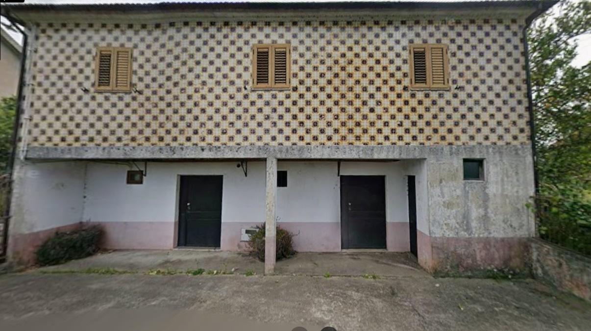 Moradia T4 com terreno, em Cavez, Cabeceiras de Basto