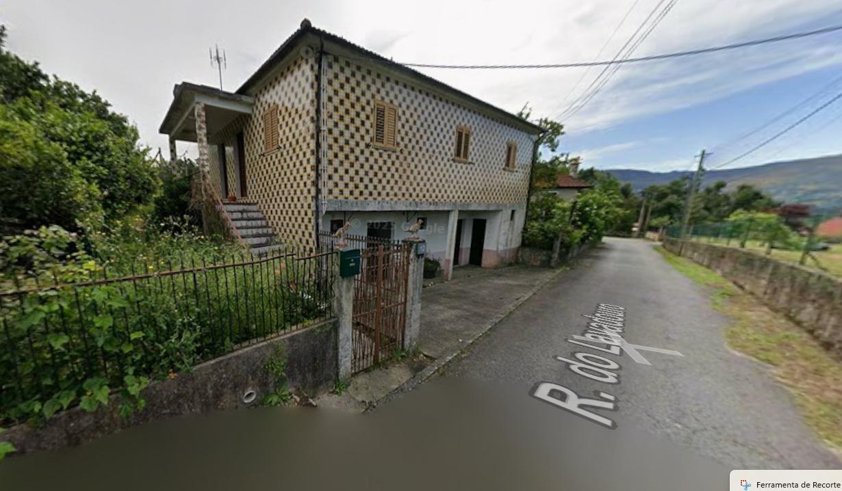 Moradia T4 com terreno, em Cavez, Cabeceiras de Basto