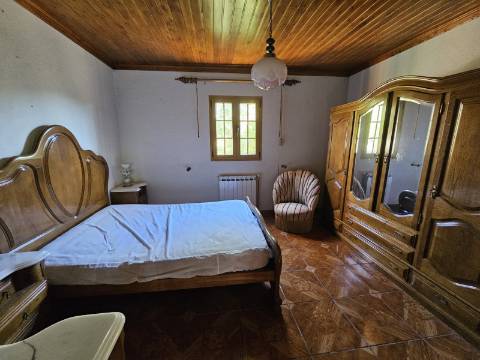 Moradia T4 com terreno, em Cavez, Cabeceiras de Basto