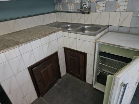 Moradia T4 com terreno, em Cavez, Cabeceiras de Basto