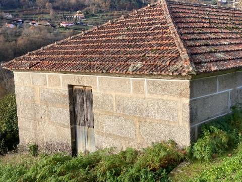 Moradia em Pedra com Vista Deslumbrante - Rio Douro, Cabeceiras de Basto
