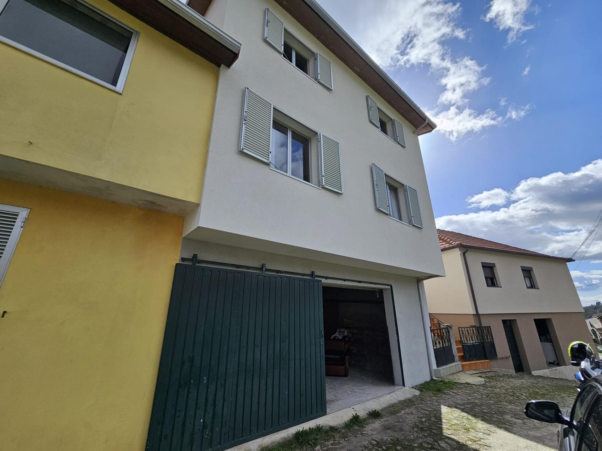 Moradia de 3 Pisos para Venda - Moimenta, Cabeceiras de Basto