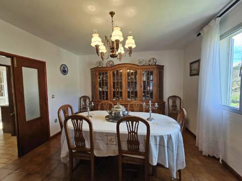 Moradia de 3 Pisos para Venda - Moimenta, Cabeceiras de Basto