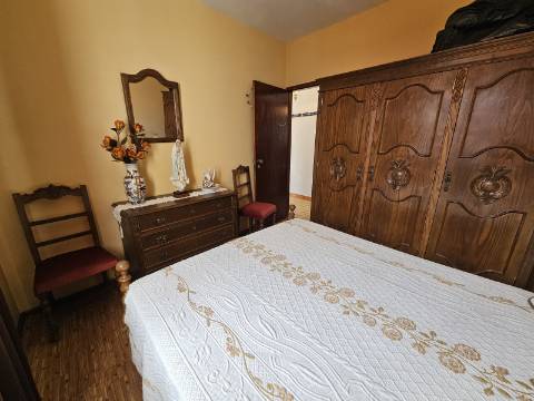 Moradia de 3 Pisos para Venda - Moimenta, Cabeceiras de Basto