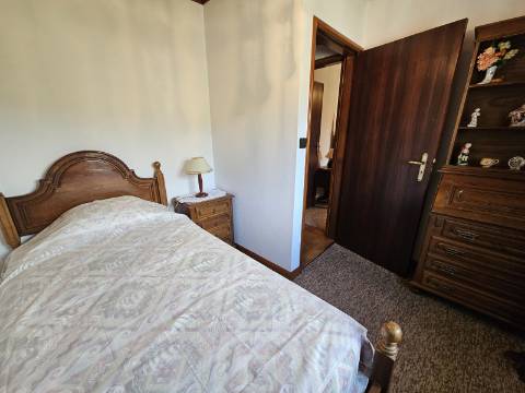 Moradia de 3 Pisos para Venda - Moimenta, Cabeceiras de Basto