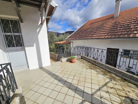 Moradia de 3 Pisos para Venda - Moimenta, Cabeceiras de Basto