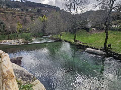 Moradia de 3 Pisos para arrendamento - Moimenta, Cabeceiras de Basto