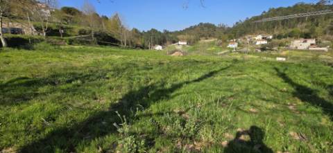 Terreno com projeto aprovado, em Petimão, Cabeceiras de Basto.
