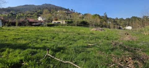Terreno com projeto aprovado, em Petimão, Cabeceiras de Basto.
