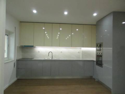 T3 Aguas Santas, Corim com garagem box