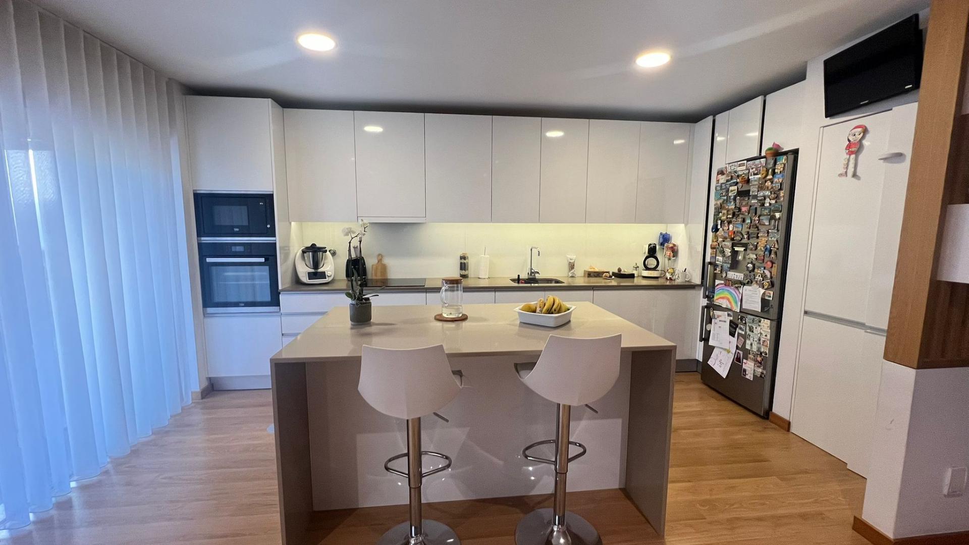 T3 com piscina e garagem em Ermesinde