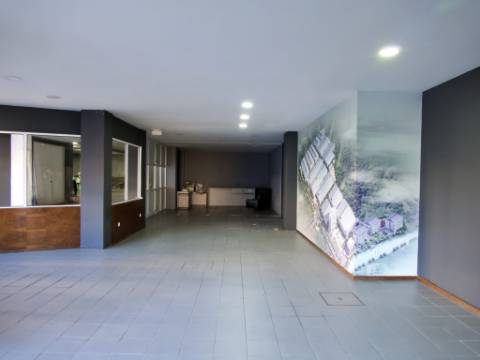 Armazém em Fermentões, Guimarães