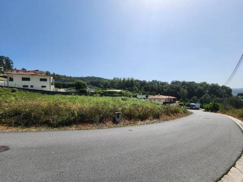 Terreno em Tabuadelo, Guimarães
