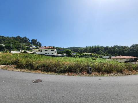Terreno em Tabuadelo, Guimarães