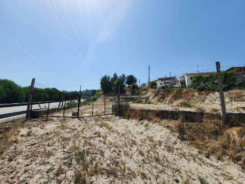 Terreno para construção em Amarante