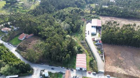Terreno em Grijó com área industrial