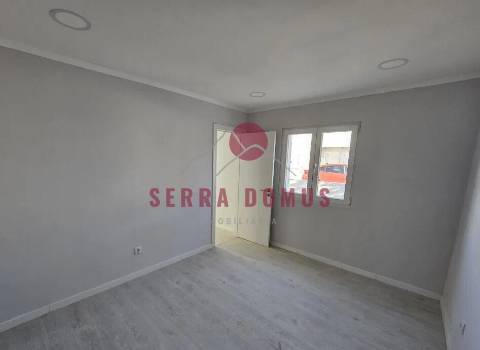 Moradia V1 transformada em V3 Remodelada - Setubal