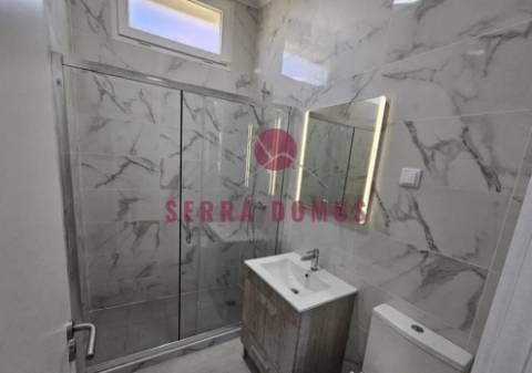 Moradia V1 transformada em V3 Remodelada - Setubal