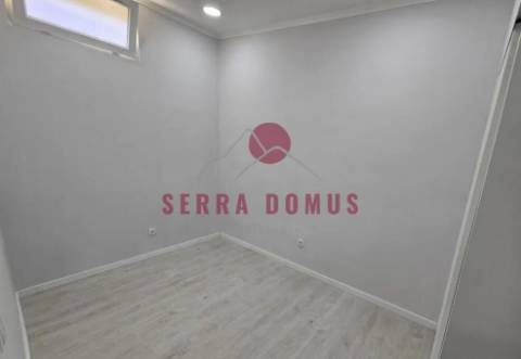 Moradia V1 transformada em V3 Remodelada - Setubal