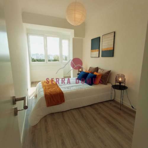 Apartamento T3 totalmente remodelado em Benfica