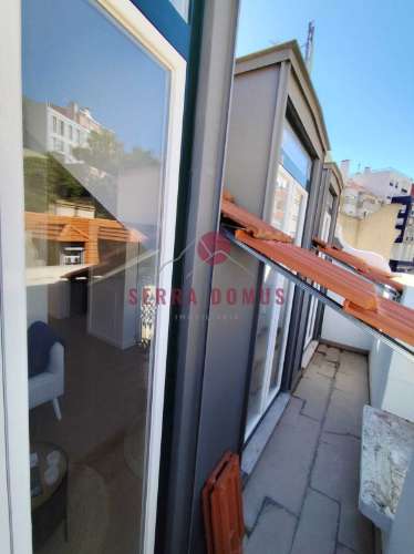 Apartamento T2 totalmente remodelado em São Vicente, Lisboa