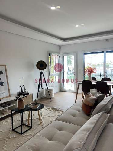 Moradia T4 Moderna com Piscina | 3 Andares | Espaço Versátil para Escritório ou Ginásio