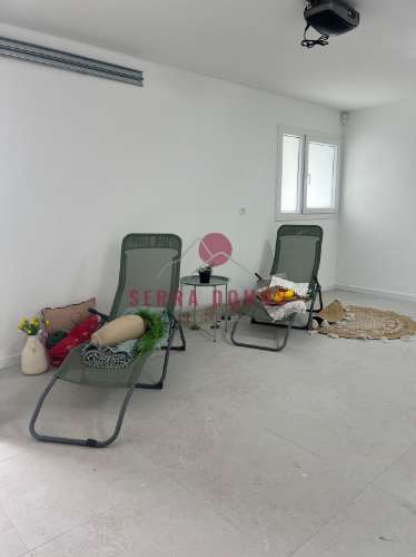 Moradia T4 Moderna com Piscina | 3 Andares | Espaço Versátil para Escritório ou Ginásio