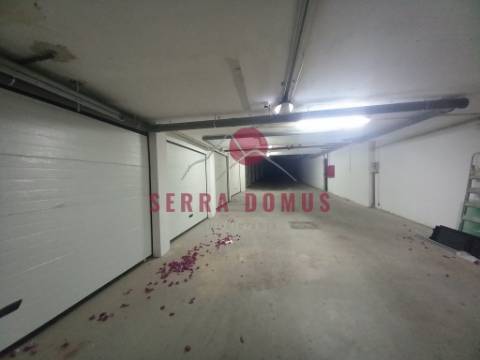 Maravilhoso Apartamento T4 (DUPLEX c/SUITE) em Castanheira do Ribatejo