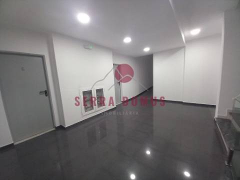 Maravilhoso Apartamento T4 (DUPLEX c/SUITE) em Castanheira do Ribatejo