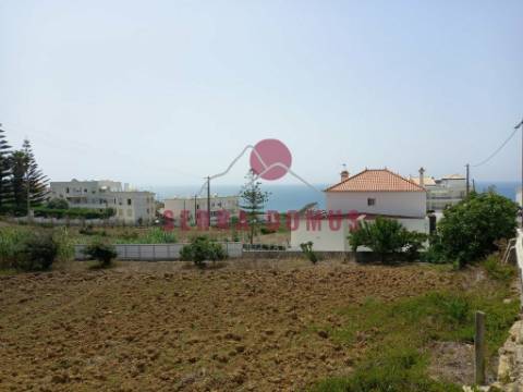 Apartamento T2 Remodelado  com  Vista Mar e terraço  na Ericeira