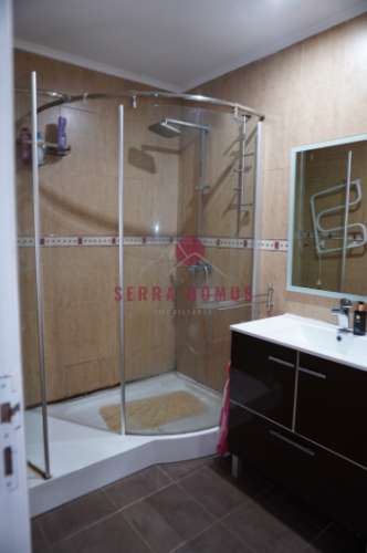 Apartamento T3 com 2 casas de banho em Casais de Mem Martins / Serra das Minas