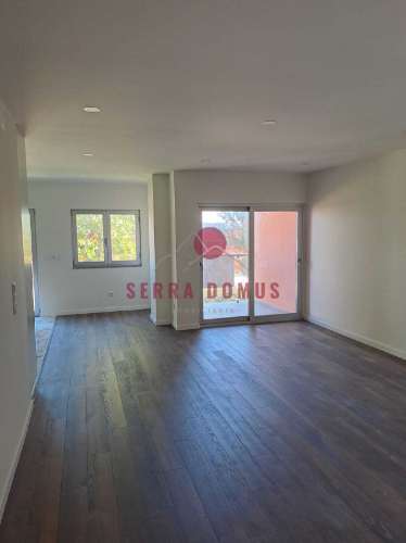 Apartamento T2 + 2 NOVO em  Mem Martins