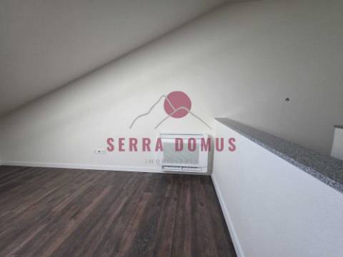 Apartamento T2 + 2 NOVO em  Mem Martins