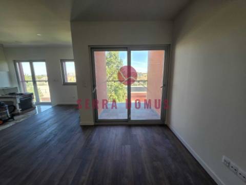 Apartamento T2 NOVO em  Mem Martins