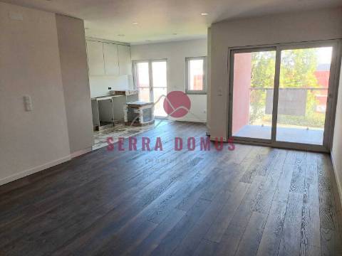 Apartamento T2 NOVO em  Mem Martins