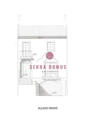 Terreno constituído por 2 Lotes urbanos na Urbanização da Cavaleira